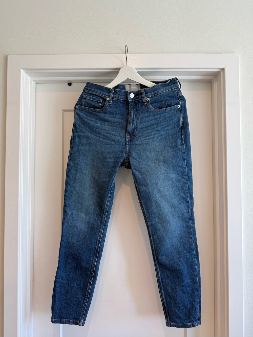 Everlane Straight-Leg Women’s Jeans in Classic Blue